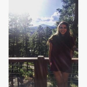 Meet your Posher, Jacqueline